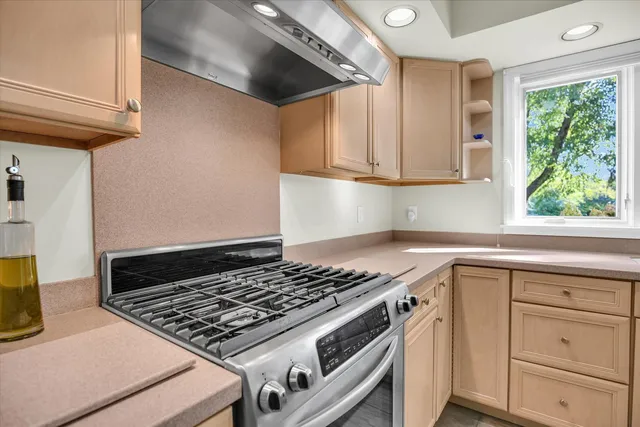 $699,000 | 1806 Bentbrook Drive, Champaign, IL 61822