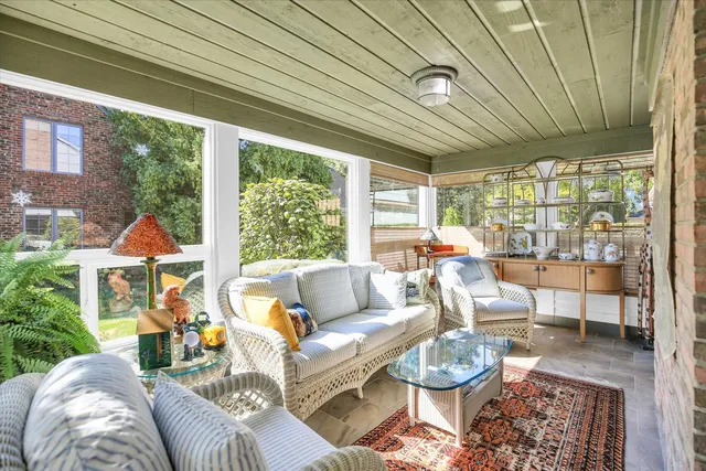 $699,000 | 1806 Bentbrook Drive, Champaign, IL 61822