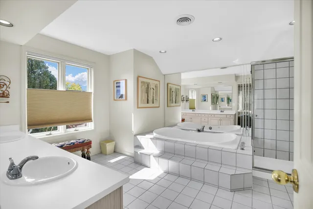 $699,000 | 1806 Bentbrook Drive, Champaign, IL 61822