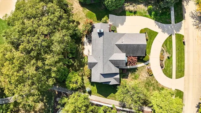 $699,000 | 1806 Bentbrook Drive, Champaign, IL 61822