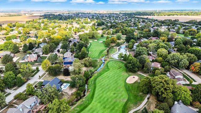 $699,000 | 1806 Bentbrook Drive, Champaign, IL 61822