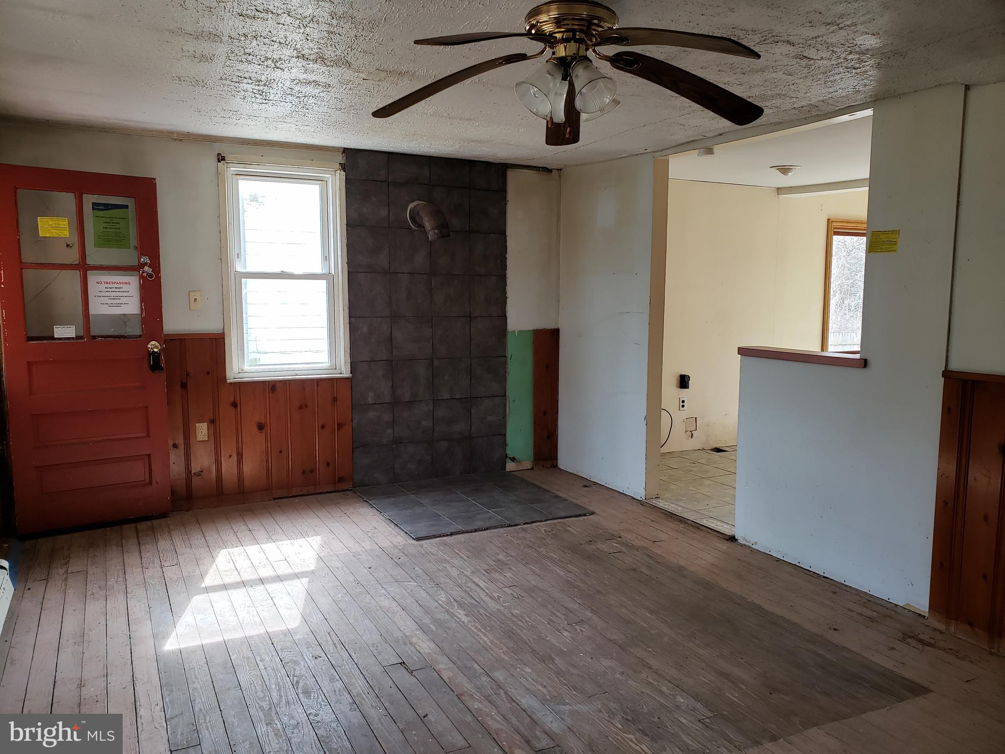 24 Hornerstown Road Cream Ridge, NJ 08514 - Photo 5 of 19
