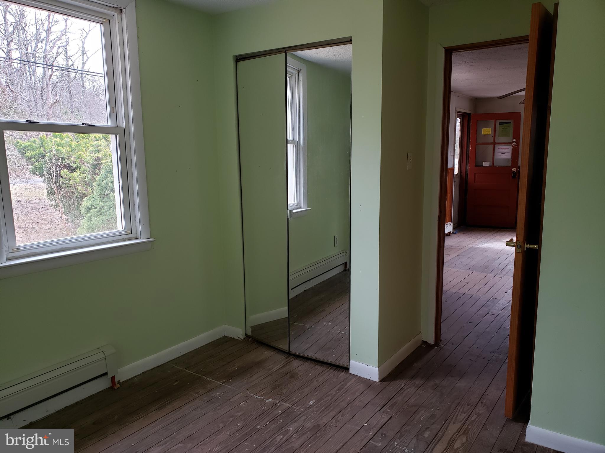24 Hornerstown Road Cream Ridge, NJ 08514 - Photo 7 of 19