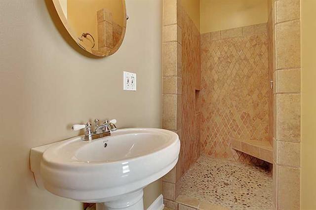 8414 Sycamore Street New Orleans, LA 70118 - Photo 10 of 11