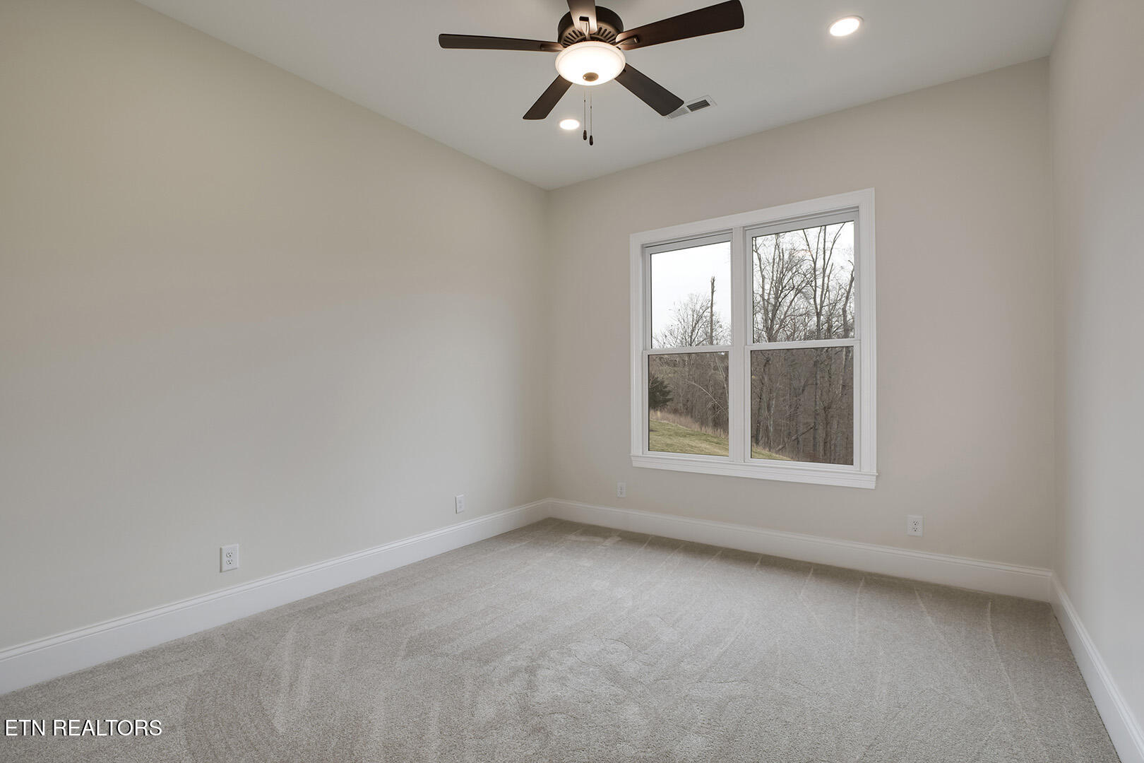 1481 Halyard Road Lenoir City, TN 37772 - Photo 27 of 60 24_HalyardRoad_1481_Bedroom2_01