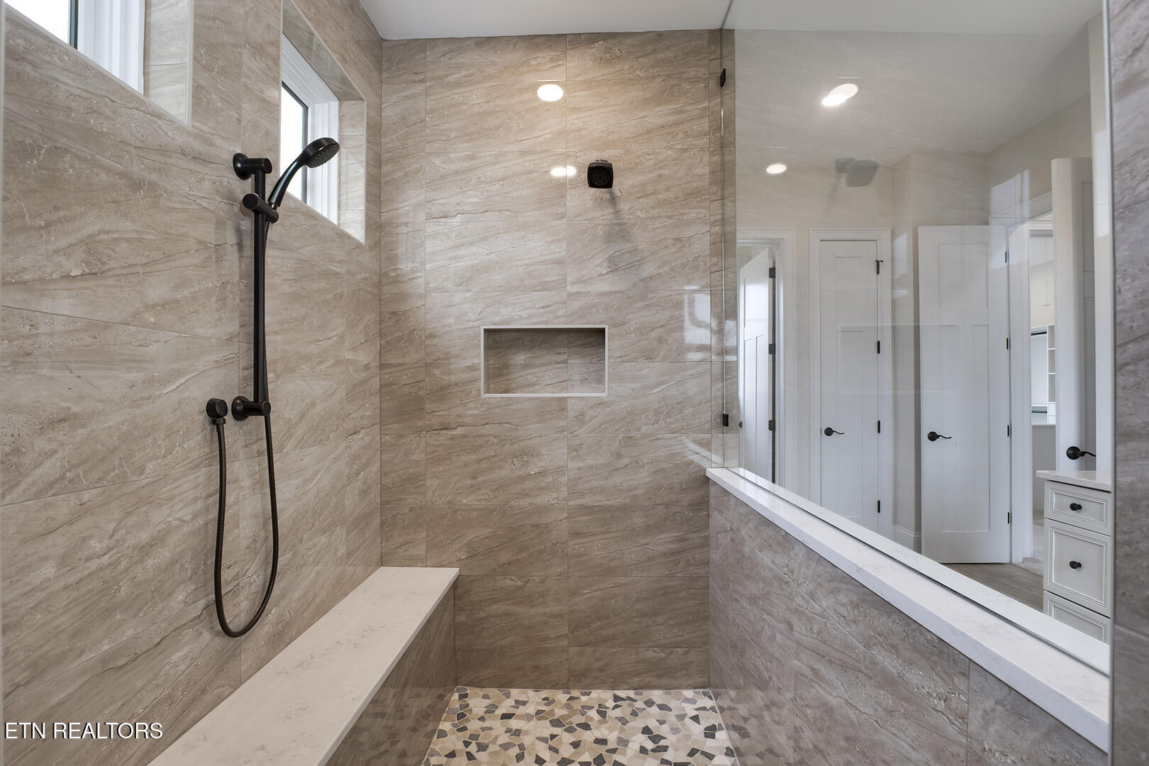 1481 Halyard Road Lenoir City, TN 37772 - Photo 37 of 60 34_HalyardRoad_1481_MasterShower