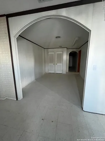 $90,000 | 206 North 5th Street, Carrizo Springs, TX 78834