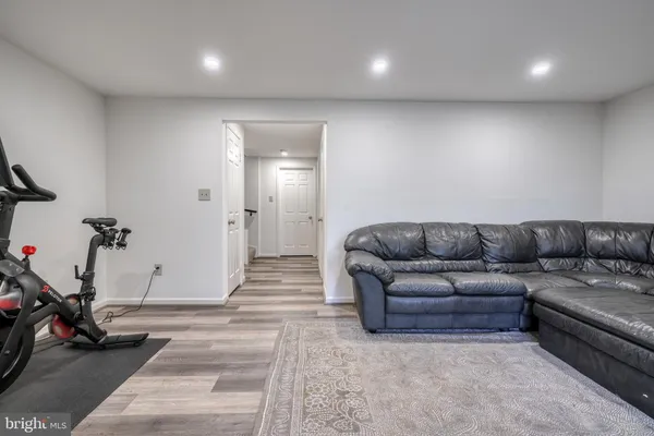 $3,100 | 28 Salthill Court, Lutherville-Timonium, MD 21093