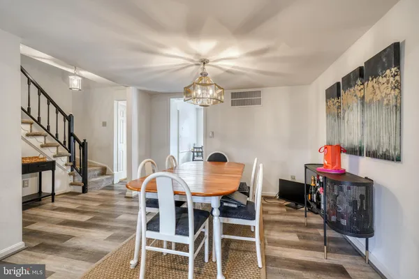 $3,100 | 28 Salthill Court, Lutherville-Timonium, MD 21093