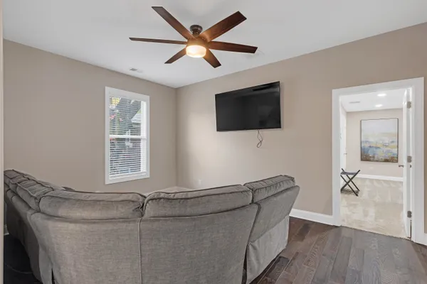 $674,900 | 1295 Vinton Avenue, Memphis, TN 38104