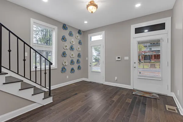 $674,900 | 1295 Vinton Avenue, Memphis, TN 38104