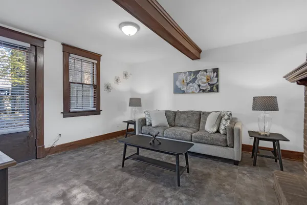 $674,900 | 1295 Vinton Avenue, Memphis, TN 38104