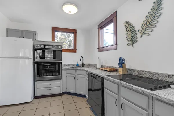 $674,900 | 1295 Vinton Avenue, Memphis, TN 38104