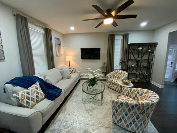 $674,900 | 1295 Vinton Avenue, Memphis, TN 38104