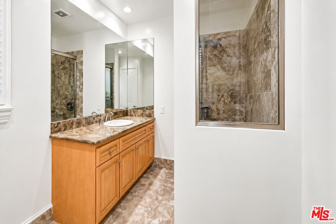 713 Foothill Road Beverly Hills, CA 90210 - Photo 13 of 36 Gallery Image 13