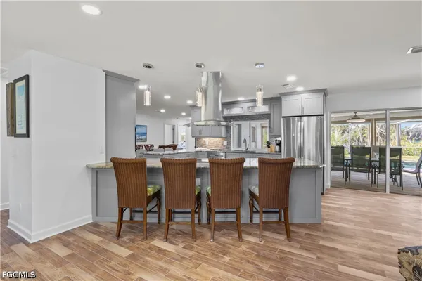 $1,100,000 | 9421 Moonlight Drive, Sanibel, FL 33957