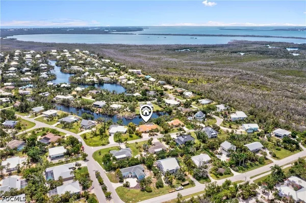$1,100,000 | 9421 Moonlight Drive, Sanibel, FL 33957