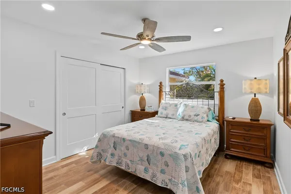 $1,100,000 | 9421 Moonlight Drive, Sanibel, FL 33957