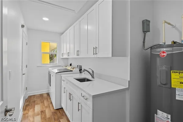 $1,100,000 | 9421 Moonlight Drive, Sanibel, FL 33957