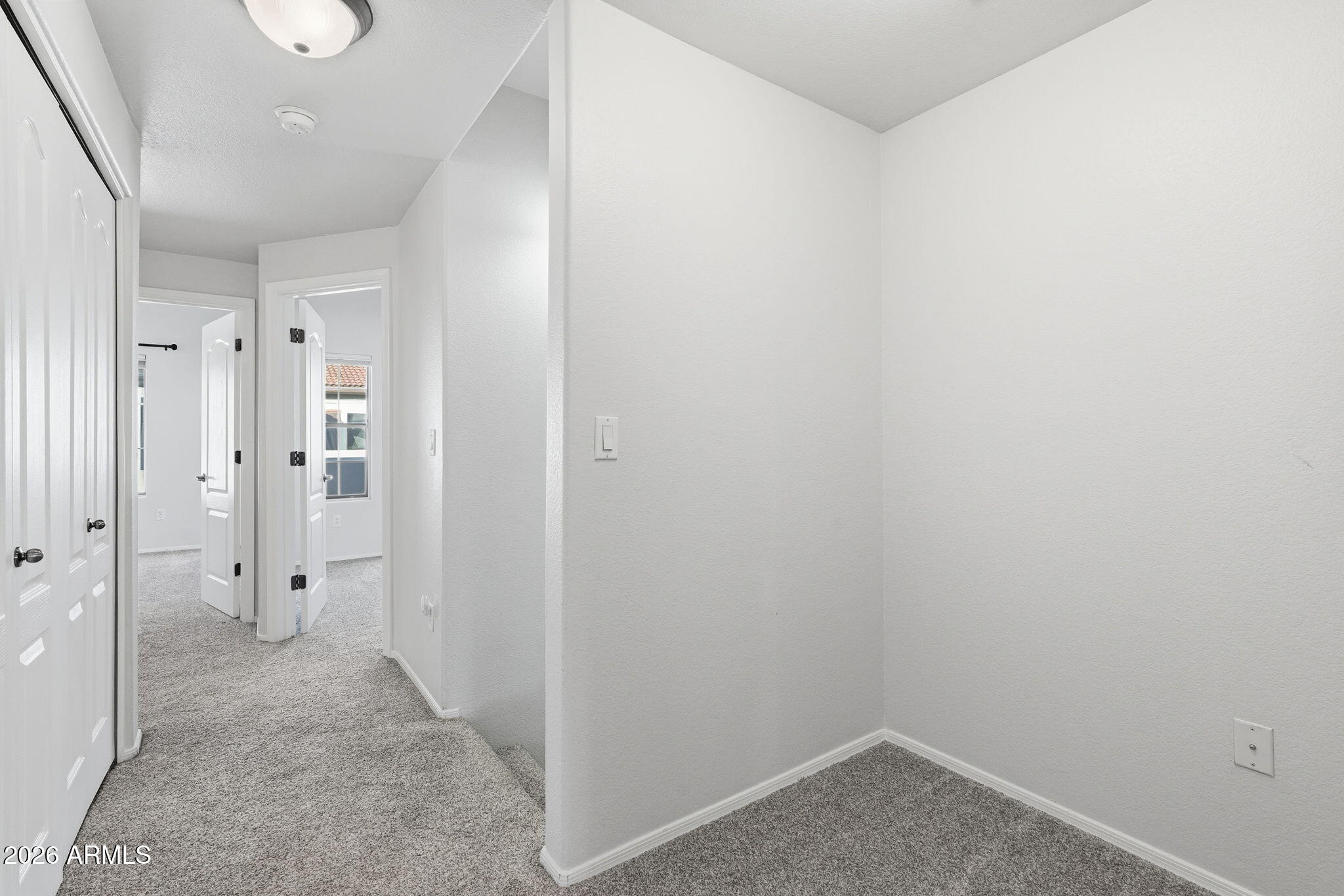 3150 East Beardsley Road, Unit 1064 Phoenix, AZ 85050 - Photo 4 of 30 a view of room with window