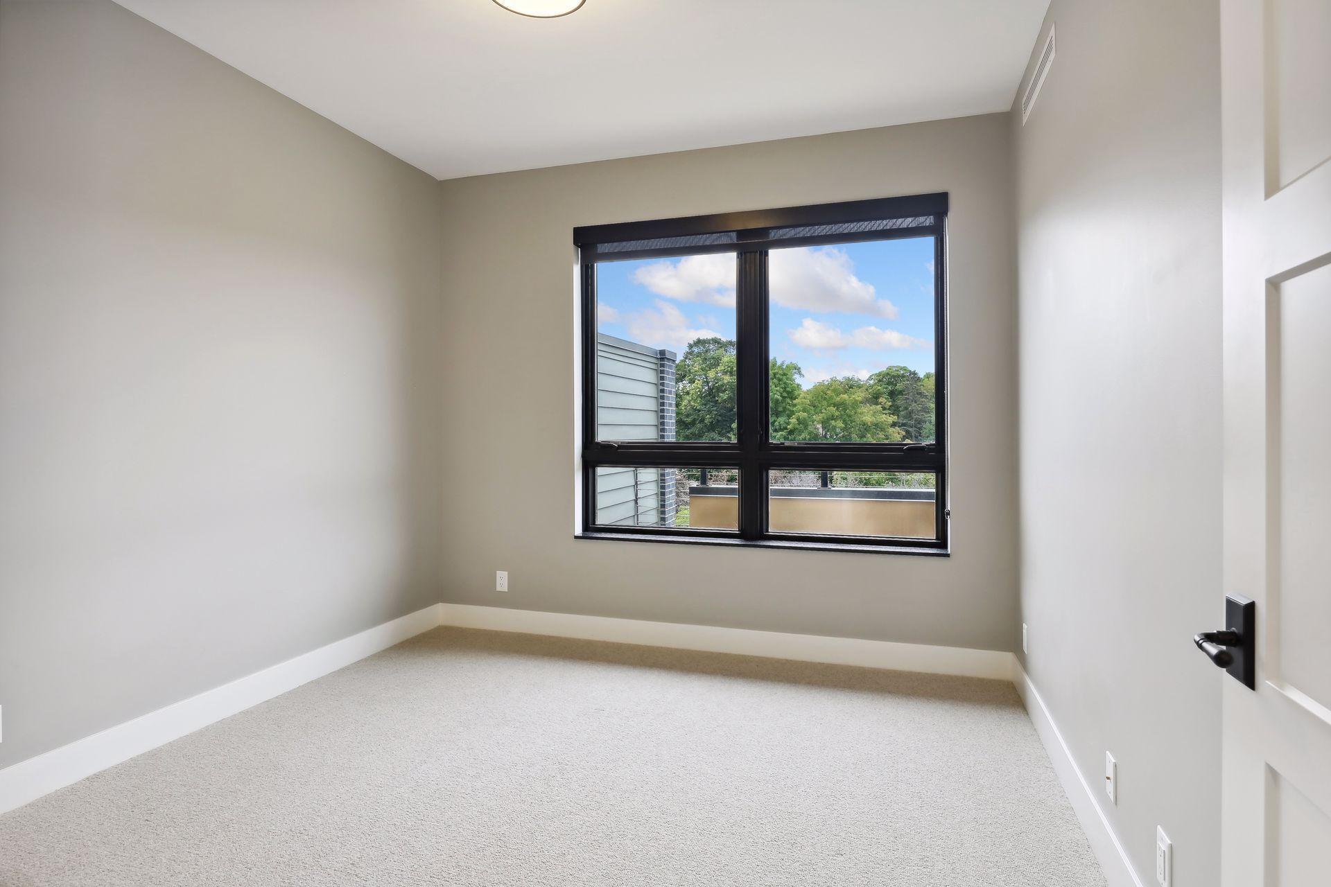 222 Ferndale Road South, Unit 302 Wayzata, MN 55391 - Photo 14 of 24