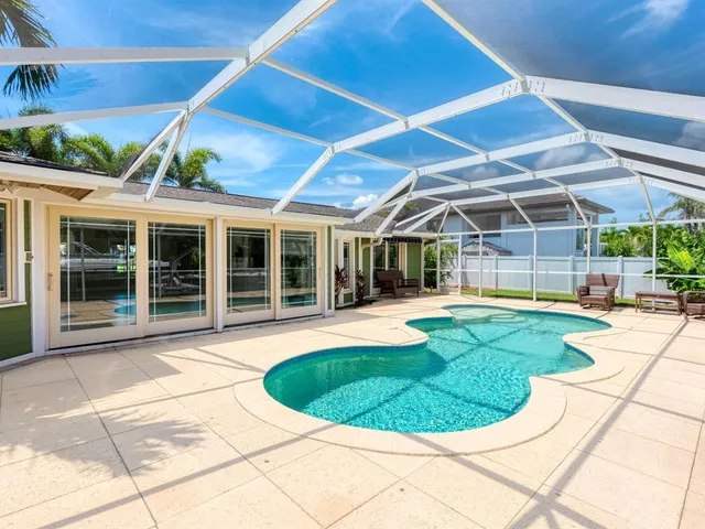 $1,498,000 | 1613 Shelburne Lane, Sarasota, FL 34231