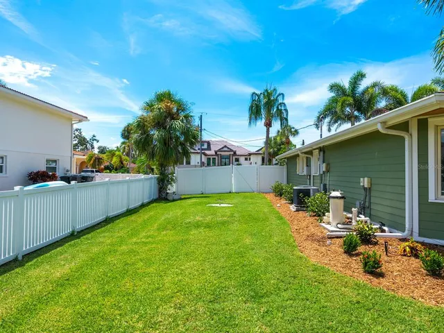 $1,498,000 | 1613 Shelburne Lane, Sarasota, FL 34231