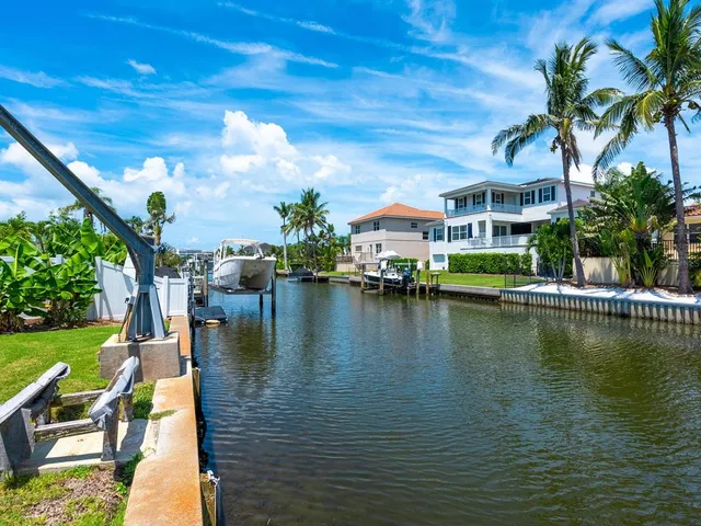 $1,498,000 | 1613 Shelburne Lane, Sarasota, FL 34231