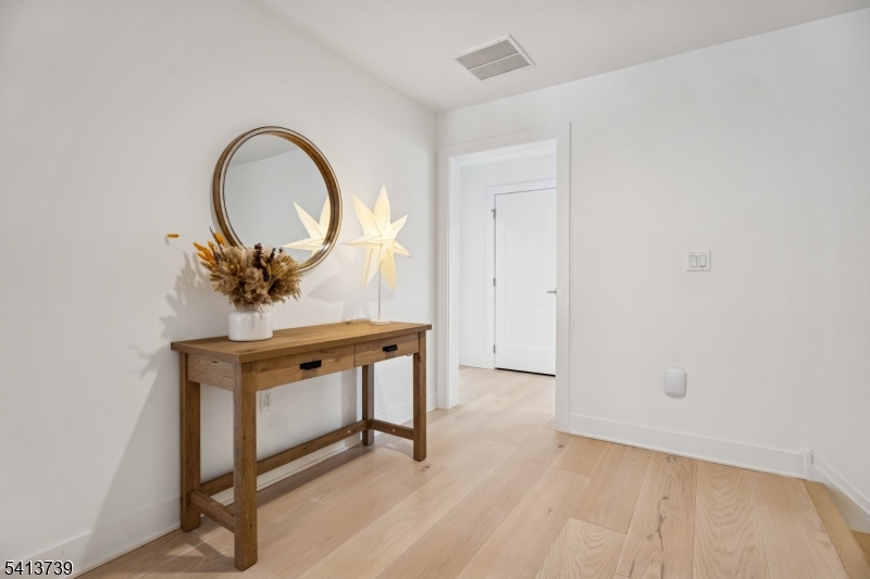 27 Brambling Road Berkeley Heights, NJ 07922 - Photo 15 of 34