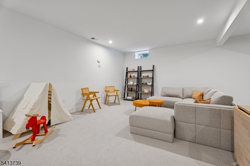 27 Brambling Road Berkeley Heights, NJ 07922 - Photo 31 of 34