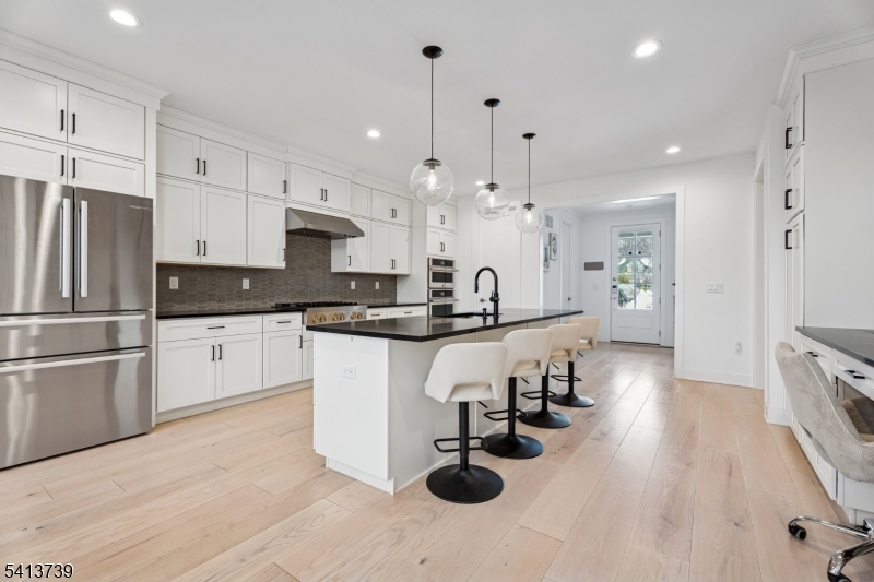 27 Brambling Road Berkeley Heights, NJ 07922 - Photo 6 of 34