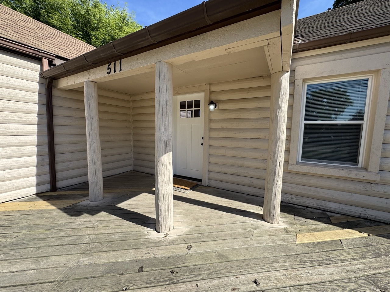 511 Montgomery Road Montgomery, IL 60538 - Photo 2 of 16