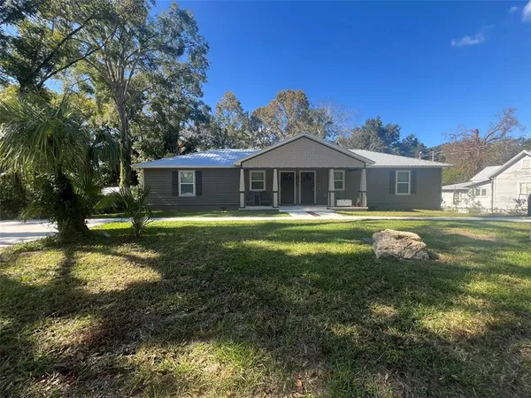 $1,375 | 18648 Northwest 246th Street, Unit 2, High Springs, FL 32643