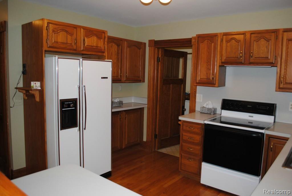 6851 Rattalee Lake Road Clarkston, MI 48348 - Photo 19 of 39 15.jpg