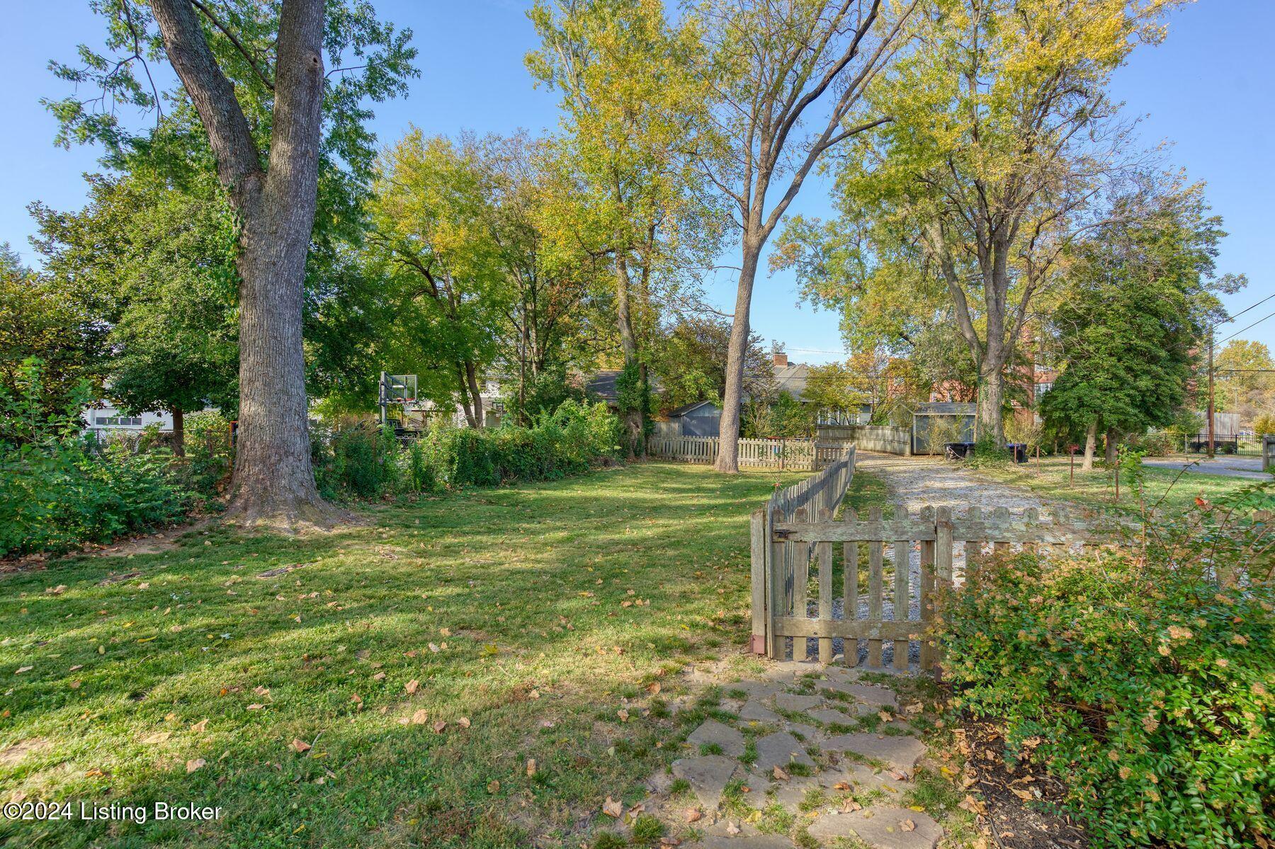 3031 Lexington Road Louisville, KY 40206 - Photo 45 of 46 photo_online_045