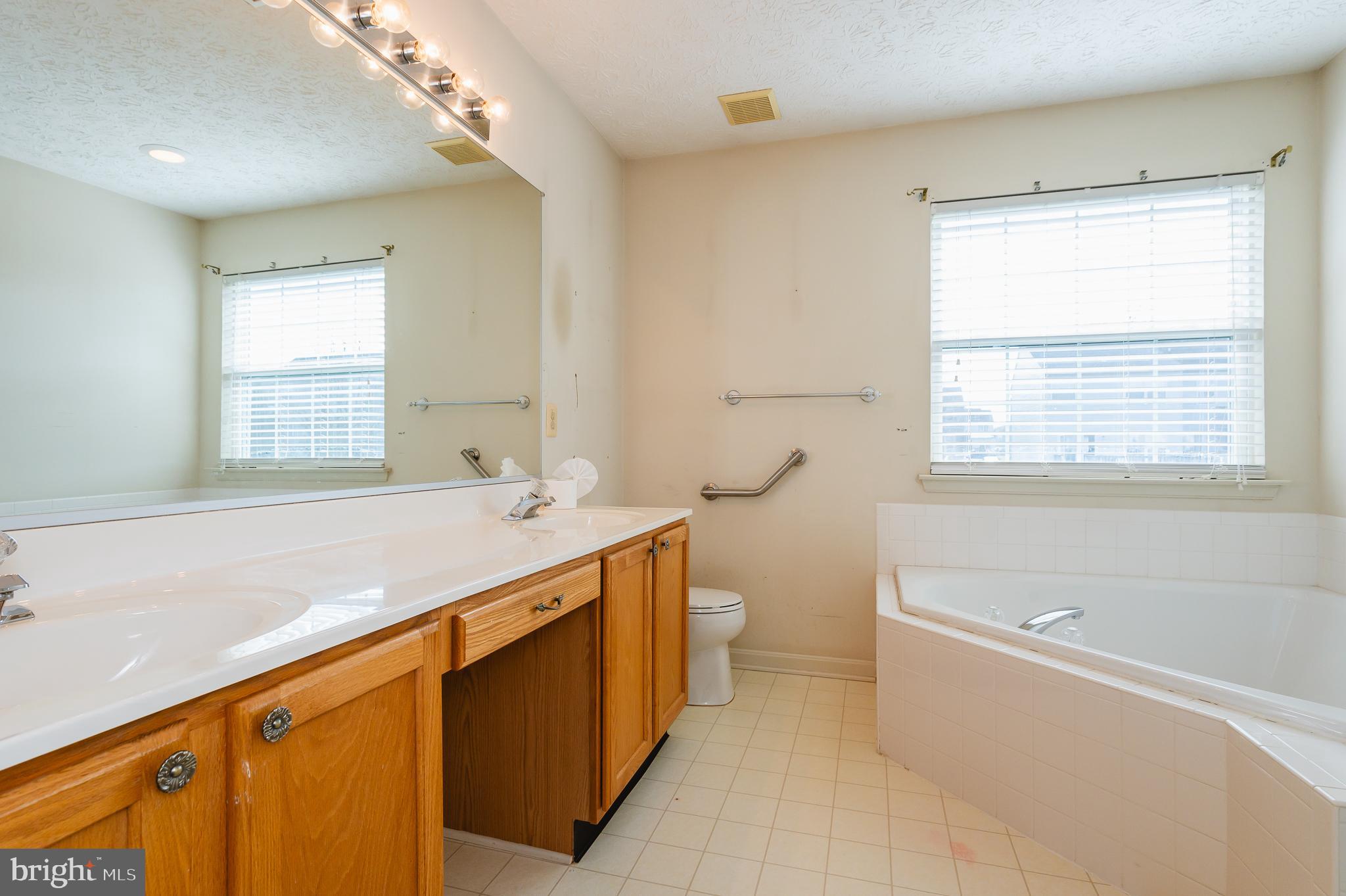 2105 Kyle Green Road Abingdon, MD 21009 - Photo 28 of 53 Primary Bathroom