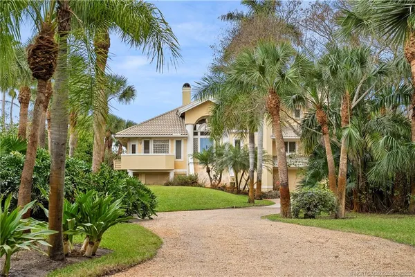 $4,295,000 | 68 South Sewalls Point Road, Stuart, FL 34996