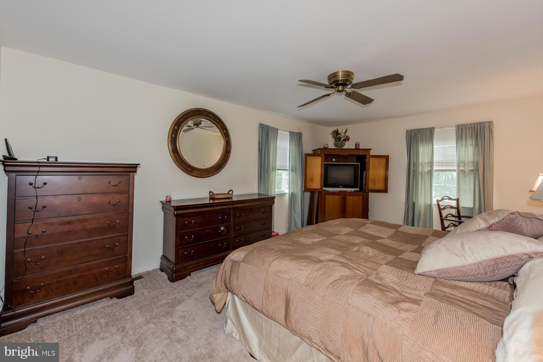 9454 Dunloggin Road Ellicott City, MD 21042 - Photo 18 of 29 Bedroom (Master)