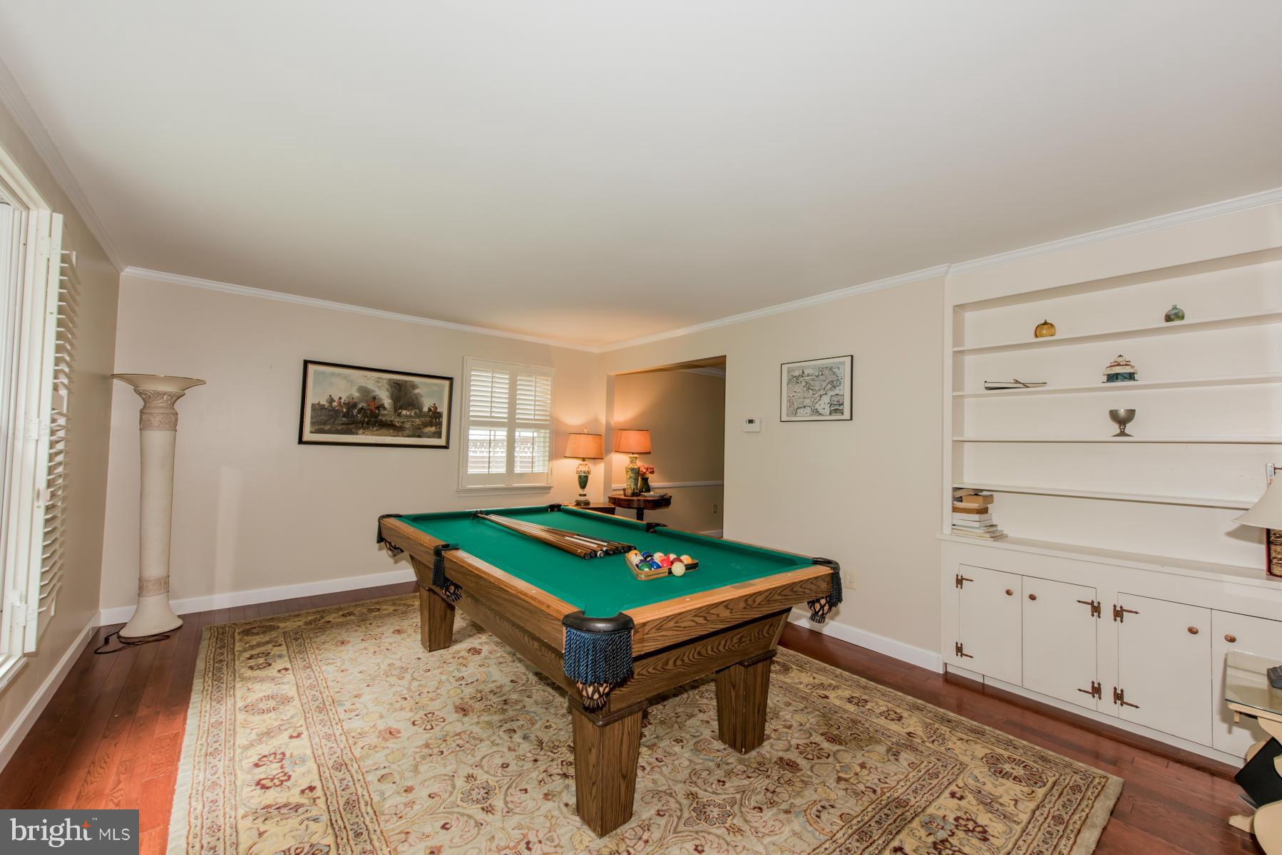 9454 Dunloggin Road Ellicott City, MD 21042 - Photo 6 of 29 Living Room