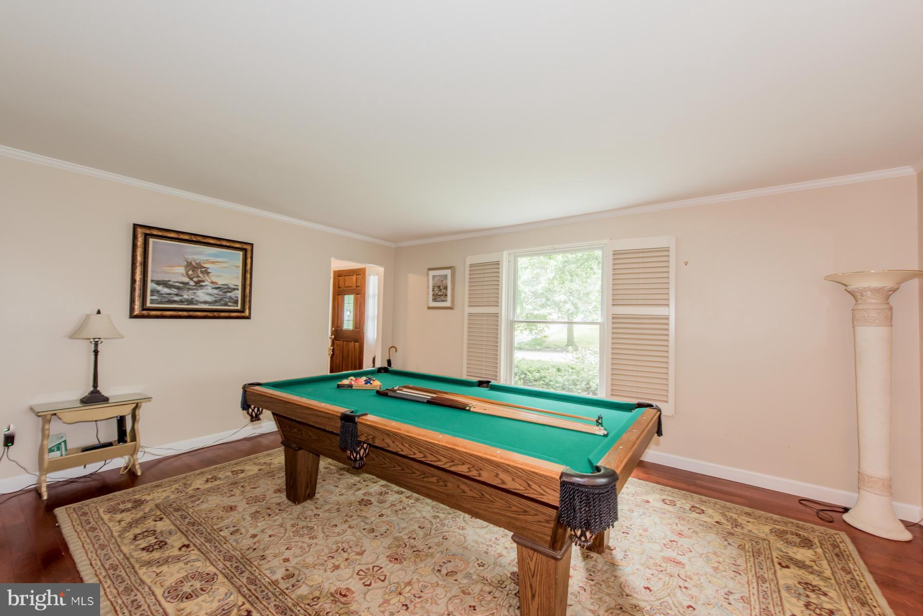 9454 Dunloggin Road Ellicott City, MD 21042 - Photo 7 of 29 Living Room