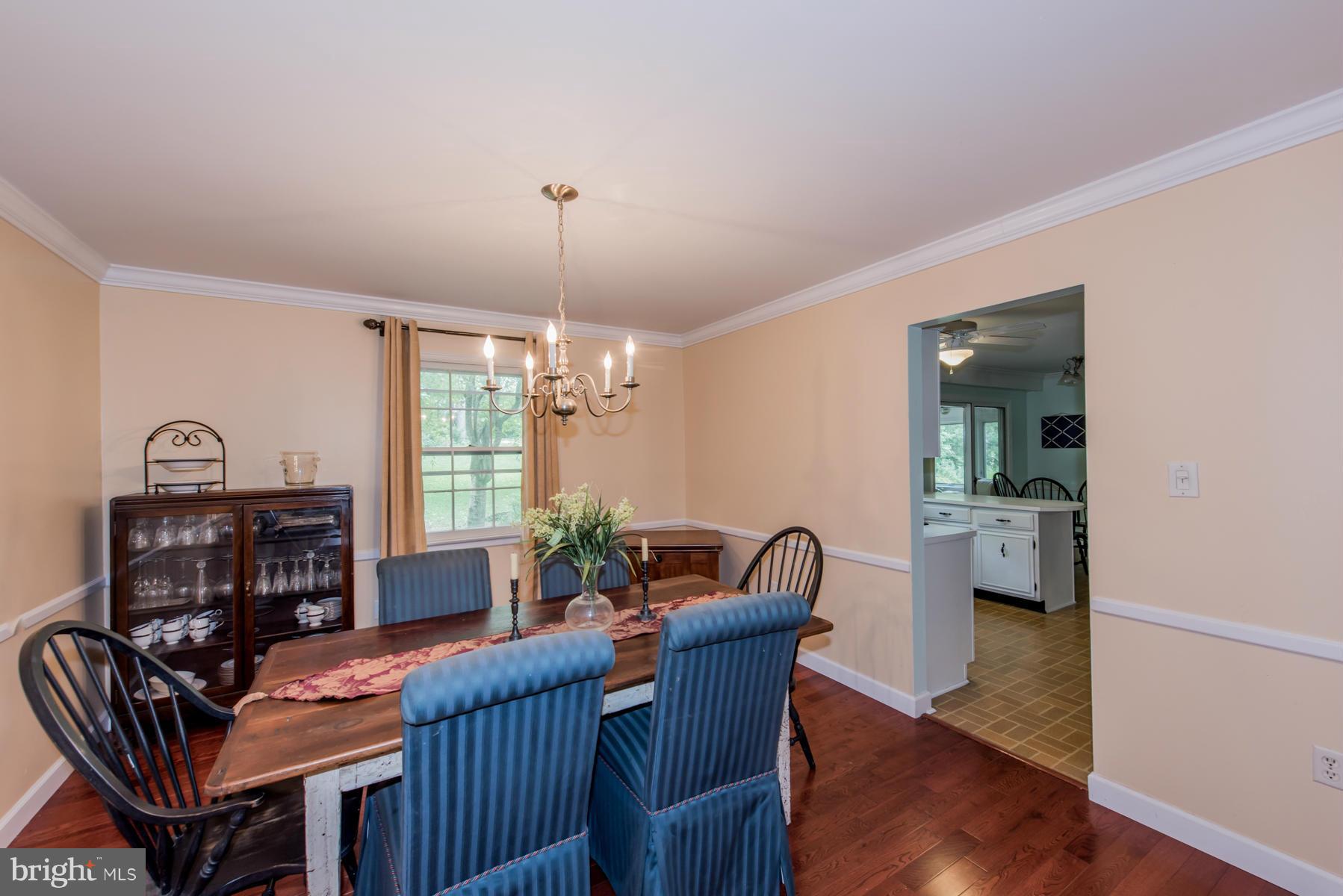 9454 Dunloggin Road Ellicott City, MD 21042 - Photo 9 of 29 Dining Room