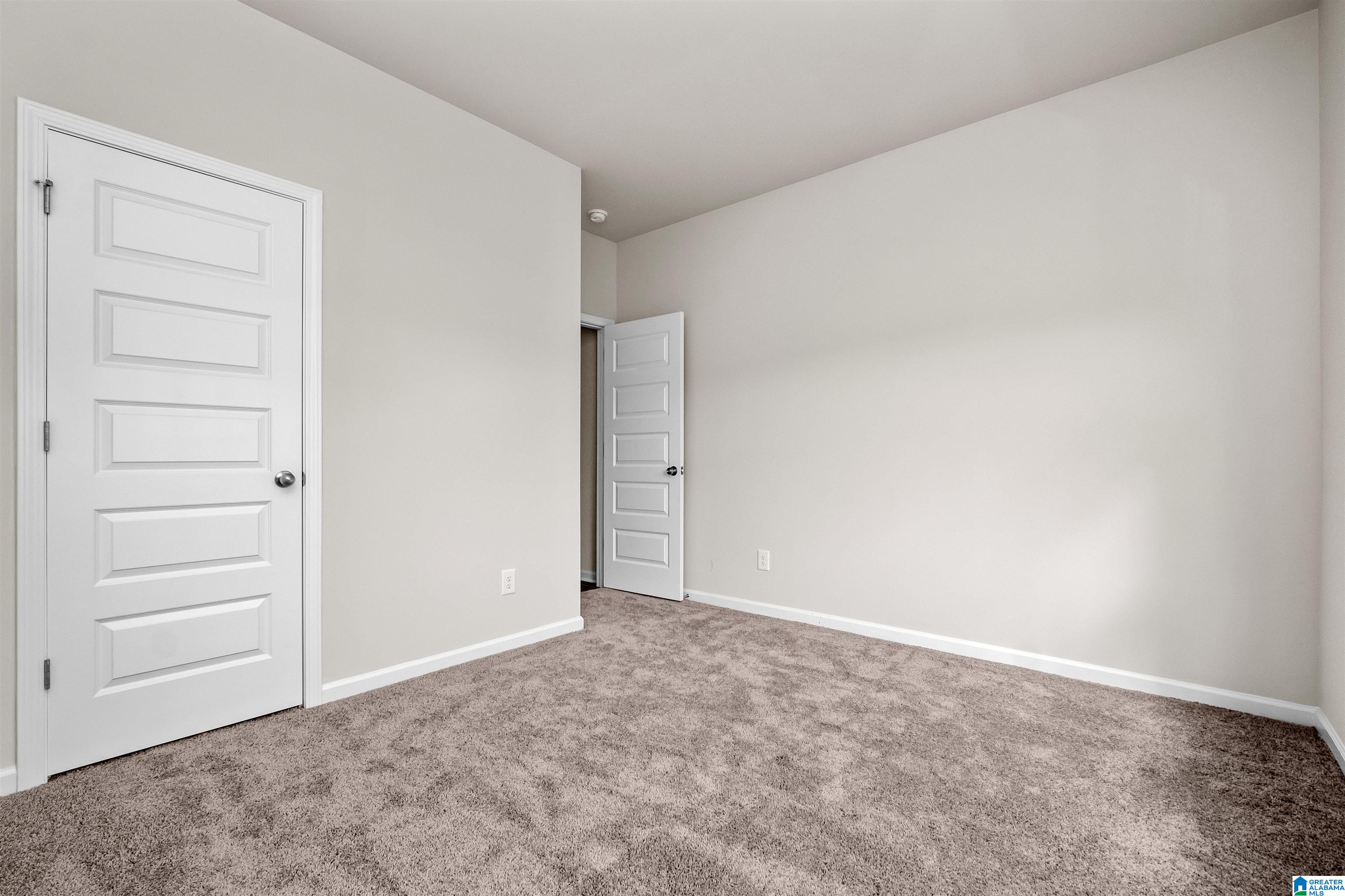 435 Ridgefield Drive Odenville, AL 35120 - Photo 8 of 34
