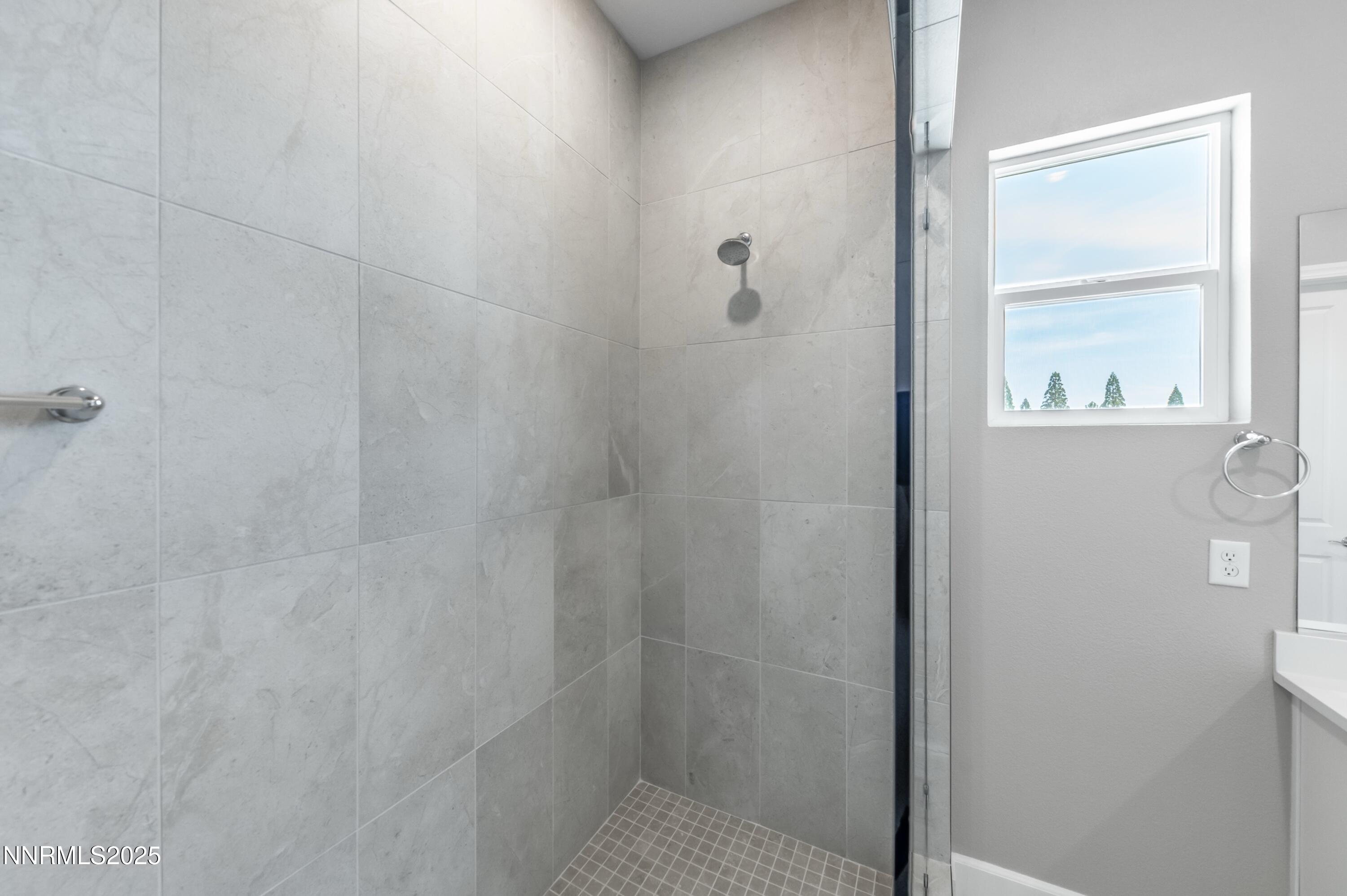 1517 Golf Club Drive Reno, NV 89519 - Photo 37 of 49 a bathroom with a shower