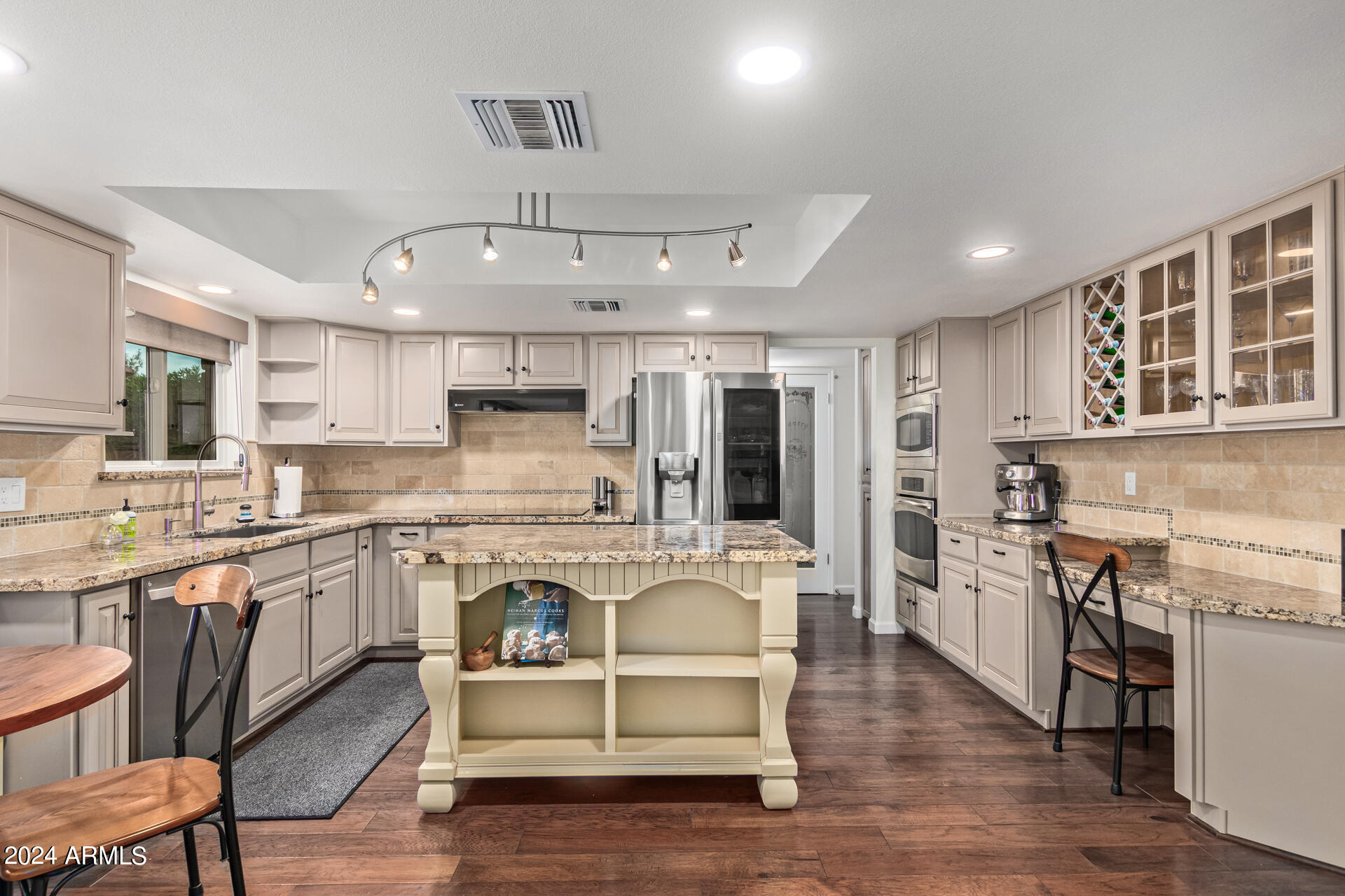 2149 East Lawrence Road Phoenix, AZ 85016 - Photo 15 of 53 Kitchen