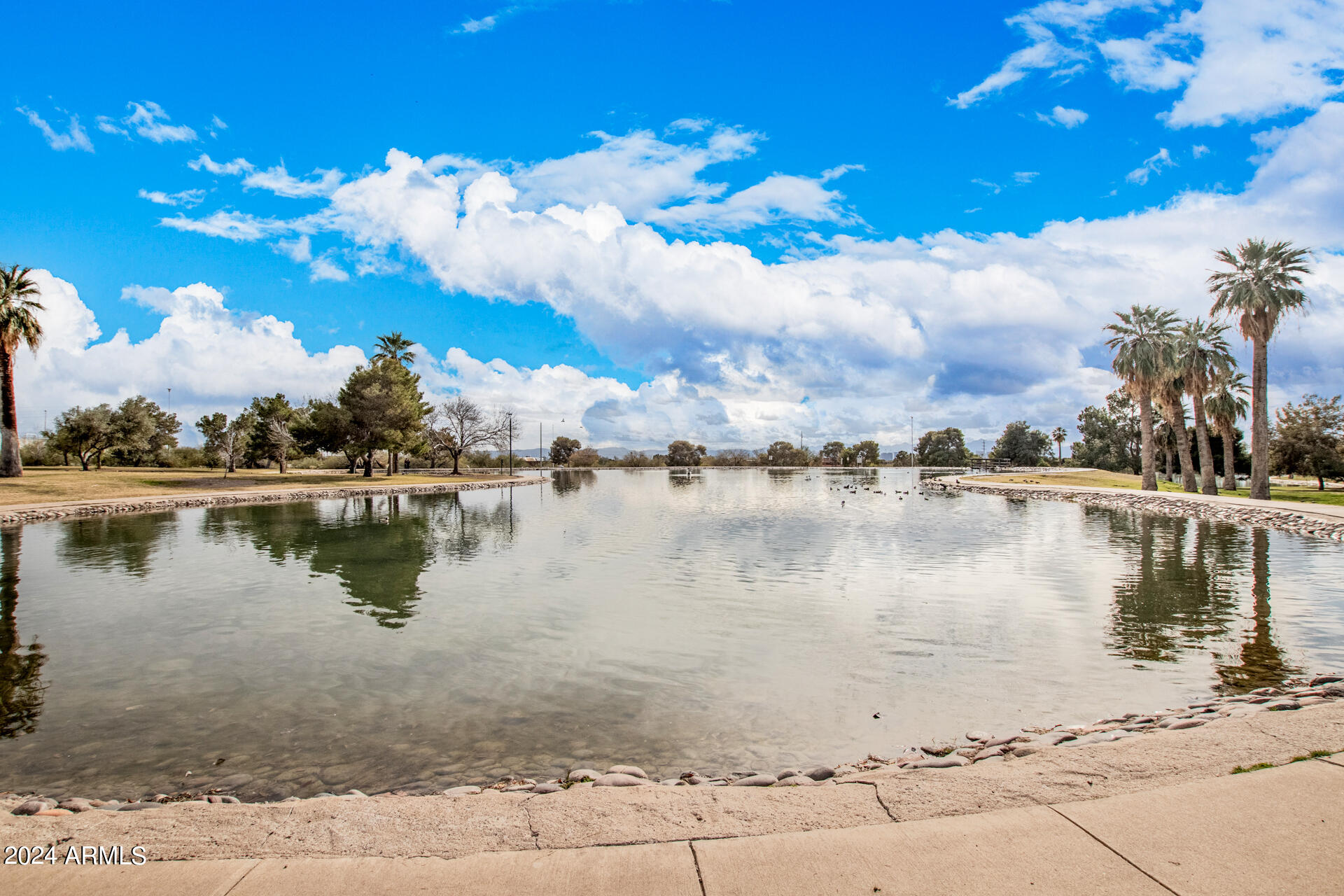 2149 East Lawrence Road Phoenix, AZ 85016 - Photo 50 of 53 Granada Park Lake