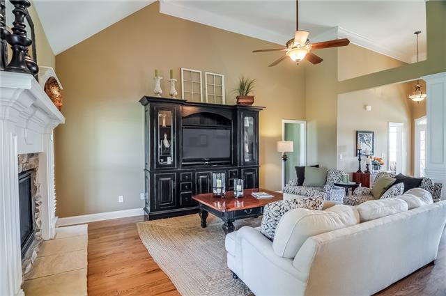 1305 Rothmon Boulevard Mount Juliet, TN 37122 - Photo 7 of 20 Gallery Image 7