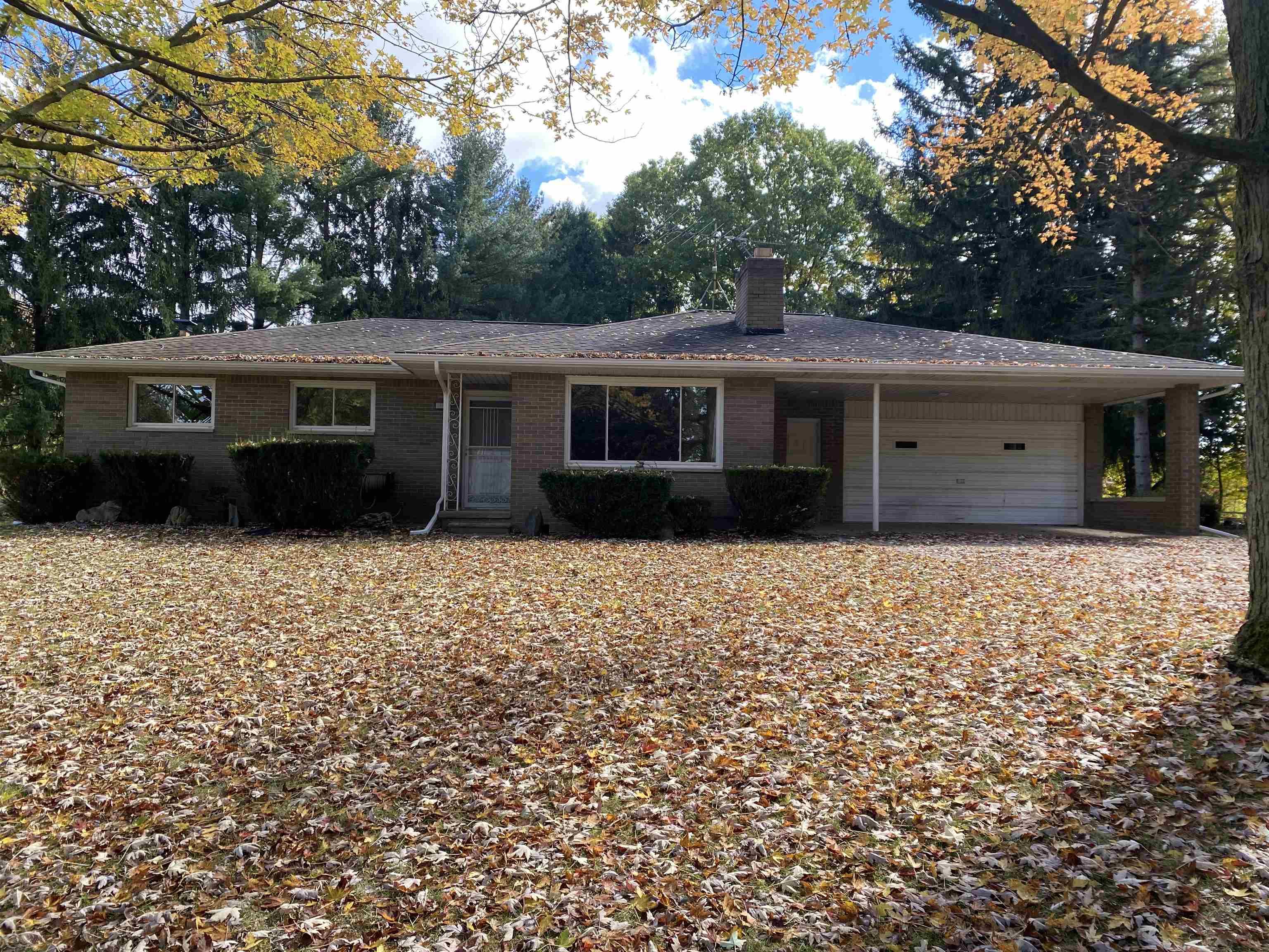 5750 Secord Lake Road Leonard, MI 48367 - Photo 1 of 91 50158539-25c52355-be29-44d2-9467-747b0f02a1d8.JPG