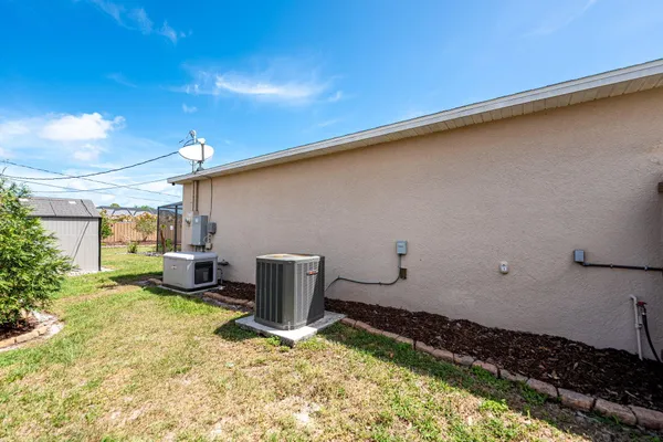 $420,000 | 2350 Southeast Calcutta Circle, Port St. Lucie, FL 34952