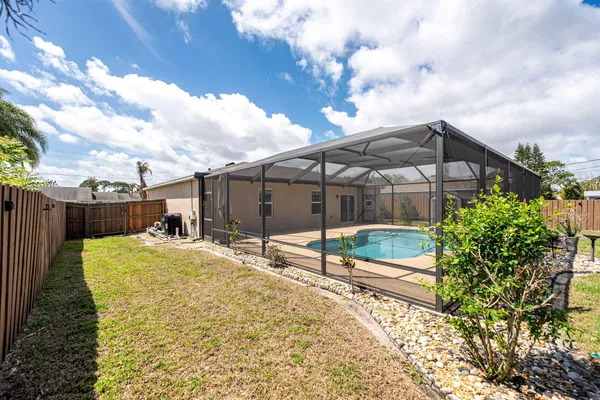 $420,000 | 2350 Southeast Calcutta Circle, Port St. Lucie, FL 34952