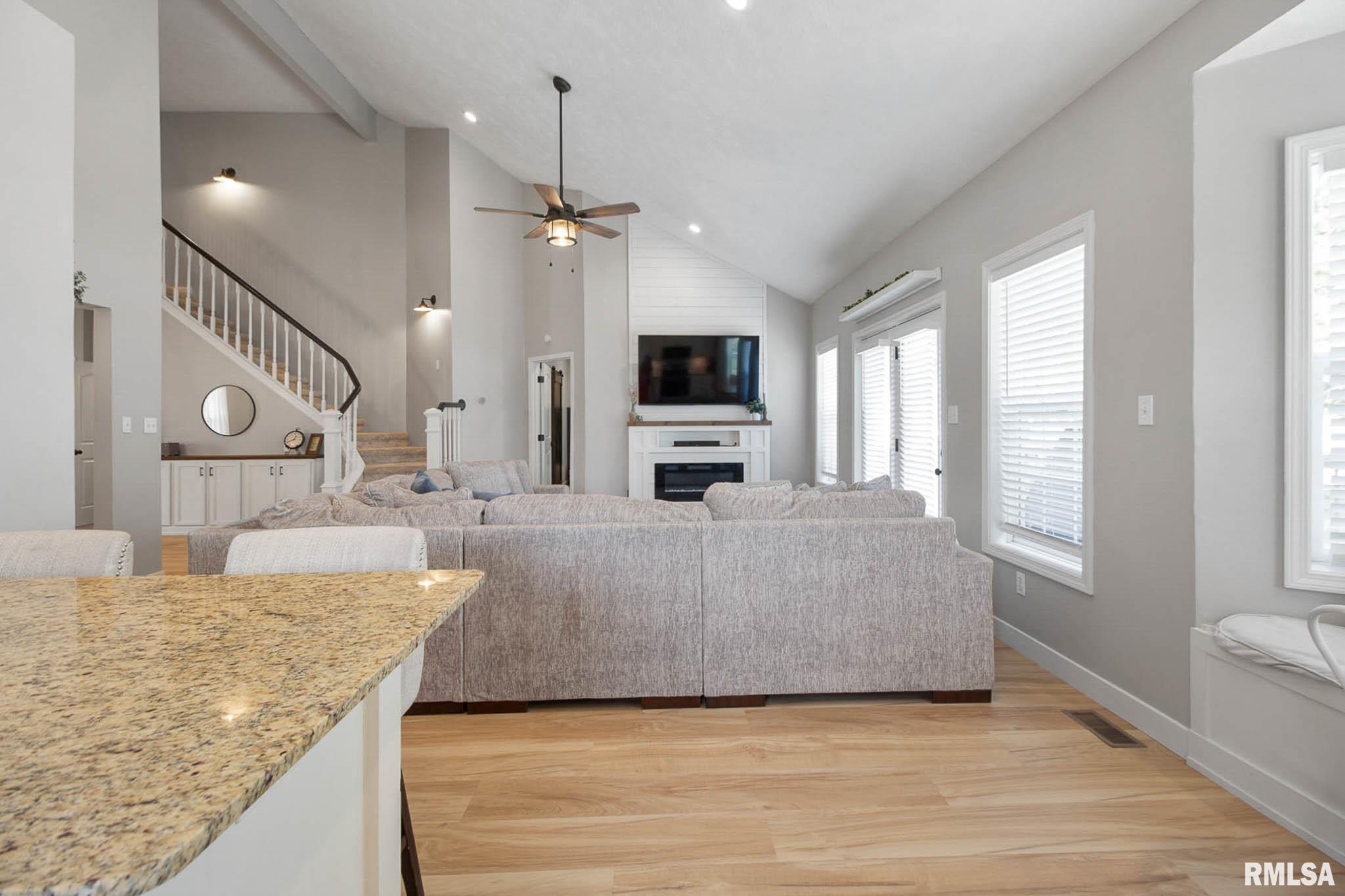 314 Twin Lakes Road Carterville, IL 62918 - Photo 15 of 44